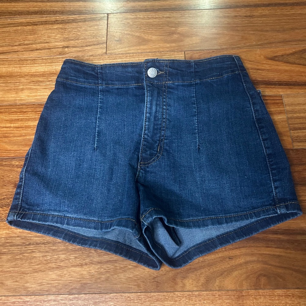 Wild Fable super High Rise Denim booty Shorts Dark Wash‎ Casual Everyday Size 4